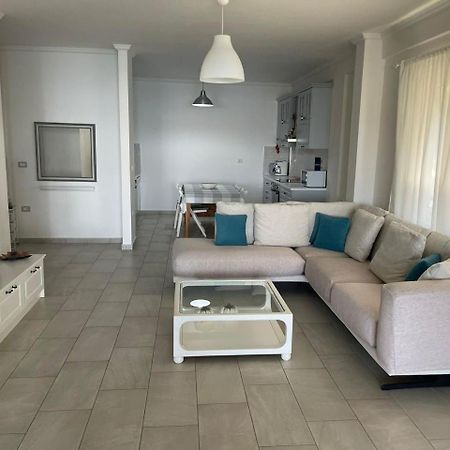 Aneta'S Beach House Vlore Exterior photo