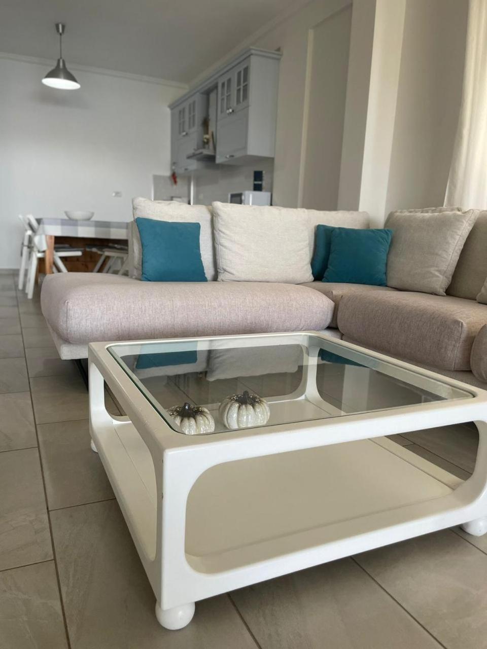 Aneta'S Beach House Vlore Exterior photo